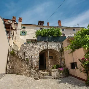 Parona Vrbnik (Primorje-Gorski Kotar)
