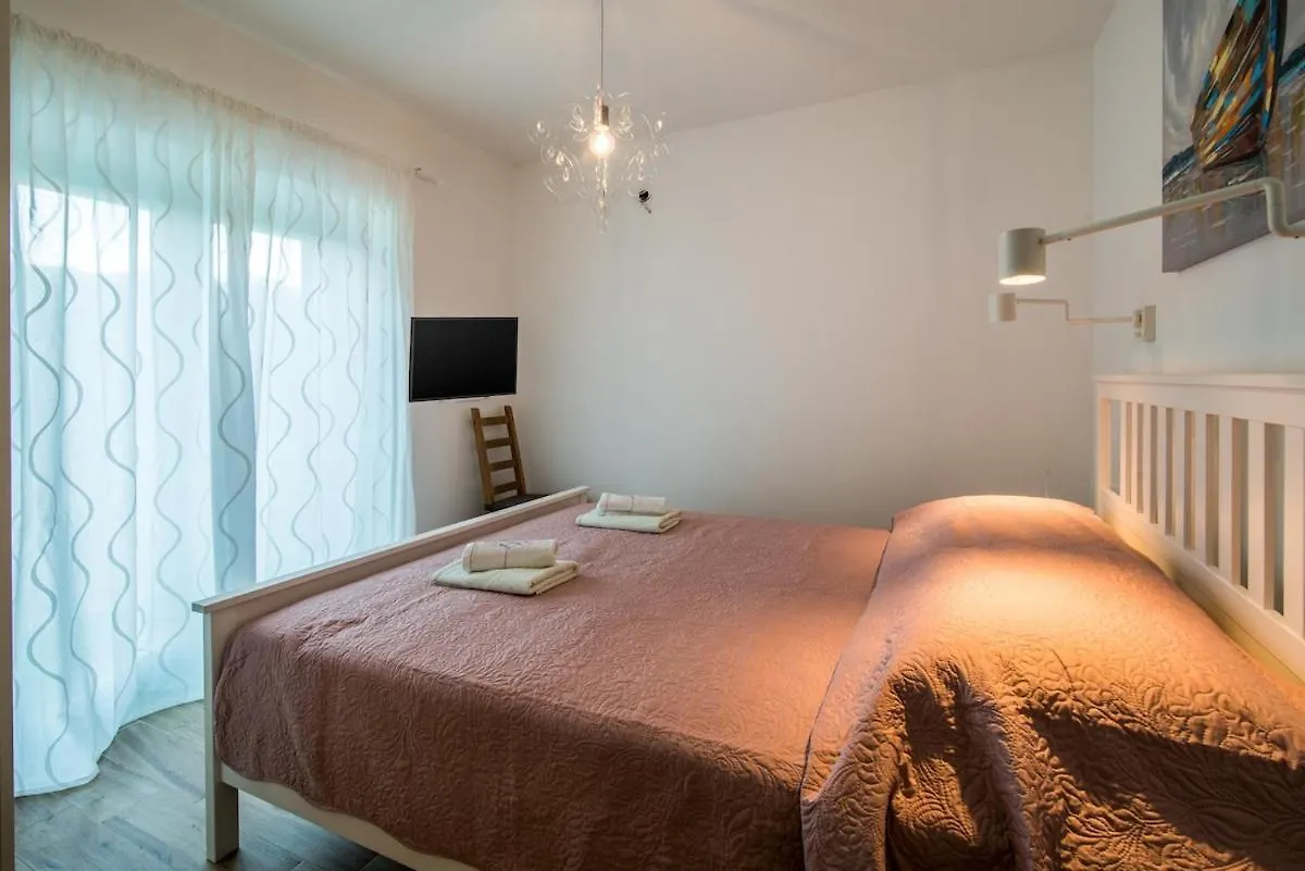 Villa Villetta With Pool And Waterfall, Quiet Area - By Traveler Tourist Agency Krk - Id 2212 Vrbnik