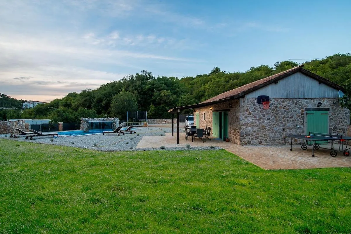 Villetta With Pool And Waterfall, Quiet Area - By Traveler Tourist Agency Krk - Id 2212 Vrbnik