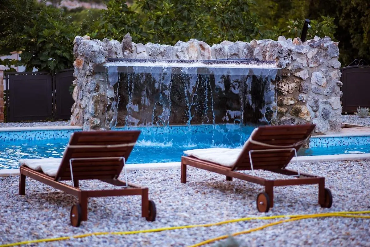Villetta With Pool And Waterfall, Quiet Area - By Traveler Tourist Agency Krk - Id 2212 Vrbnik  0*, Vrbnik (Primorje-Gorski Kotar) Croatia