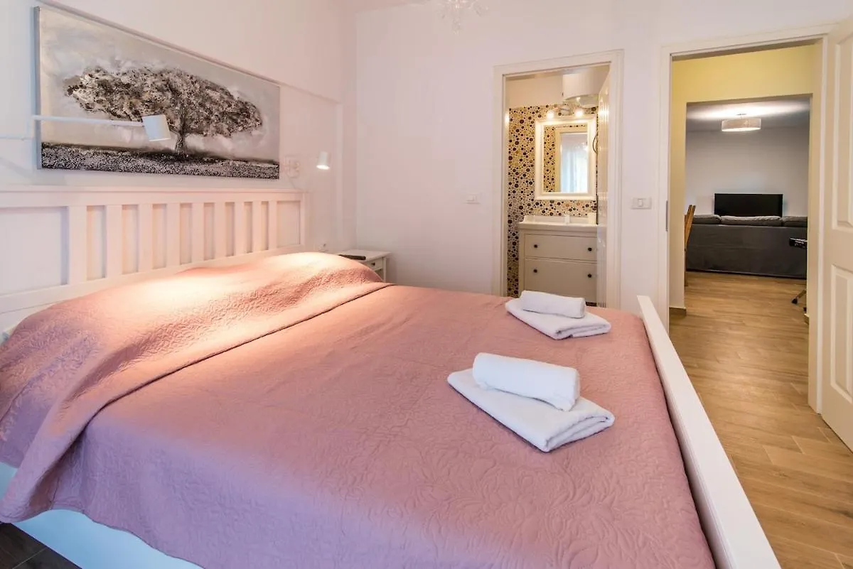Villa Villetta With Pool And Waterfall, Quiet Area - By Traveler Tourist Agency Krk - Id 2212 Vrbnik